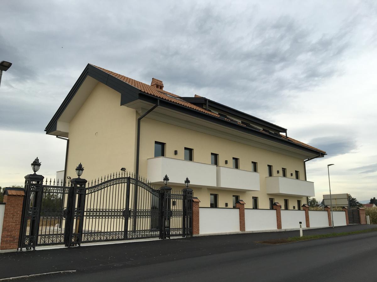 Mattone Aparthotel Lanzenkirchen Экстерьер фото